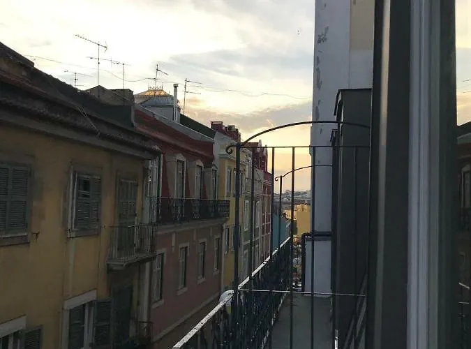 The George Flat Apartment *